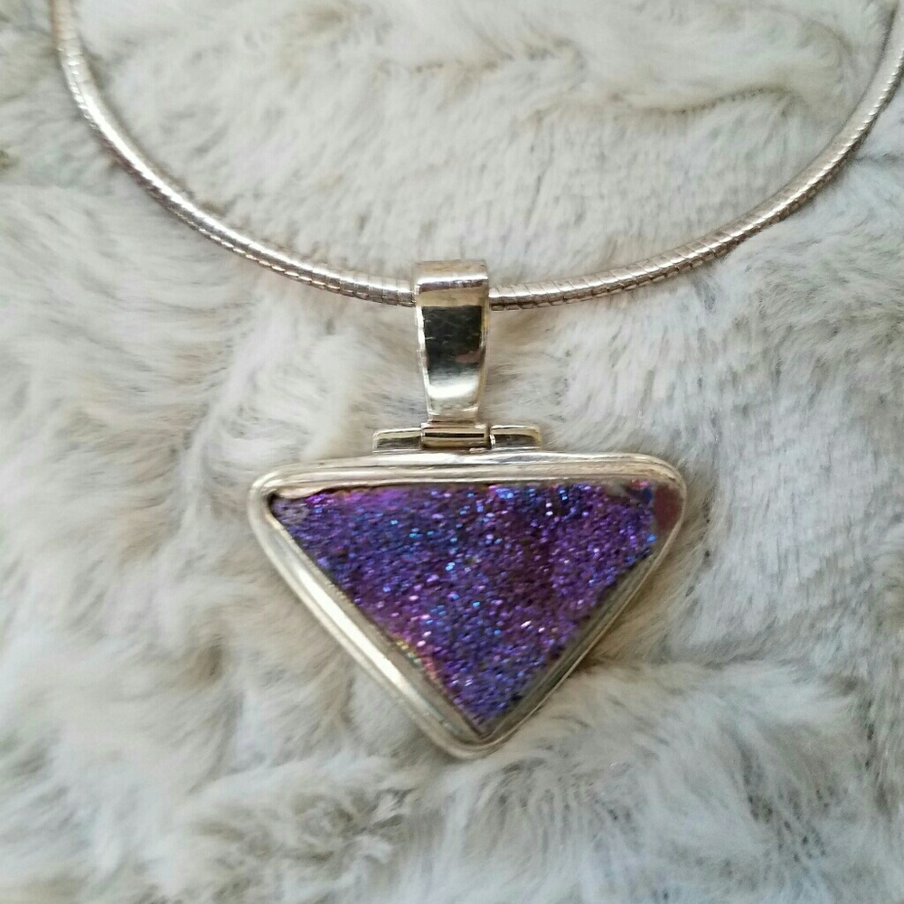 Purple triangle druzy  necklace - Picture 2 of 3